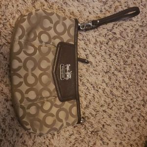 Coach wristlet only used a few times